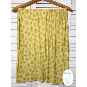 Golden Snowflake Bamboo Swaddle